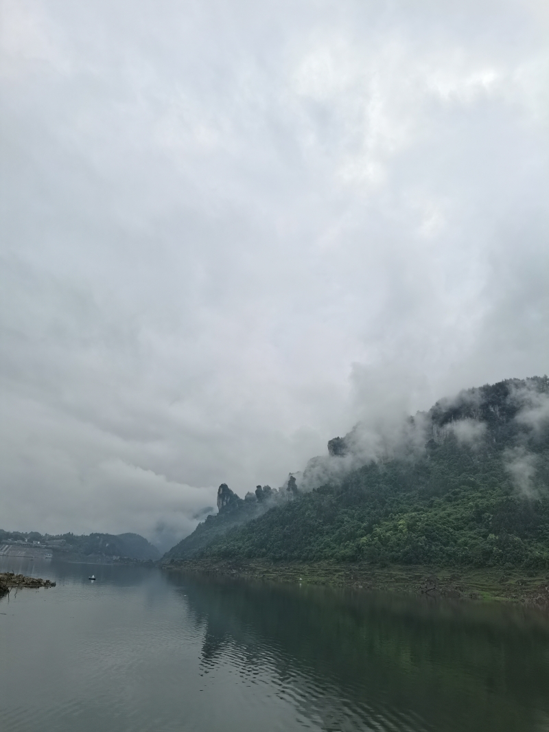清江1.jpg